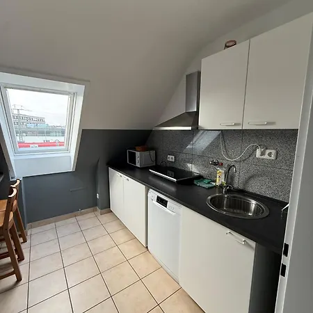 Grosse Fuer Bis Zu 5 Personen Mg32