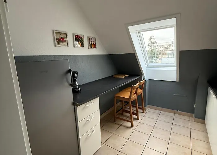 Grosse Fuer Bis Zu 5 Personen Mg32 Mönchengladbach