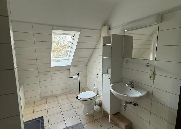 Grosse Fuer Bis Zu 5 Personen Mg32 Mönchengladbach